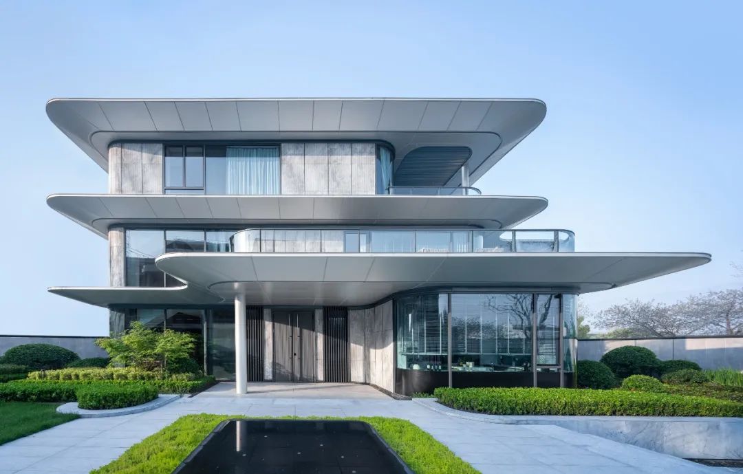 雙曲鋁單板  打破傳統(tǒng)美學的未來立面