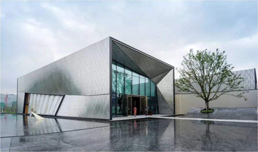 一篇文章帶你了解蜂窩鋁板的安裝施工流程